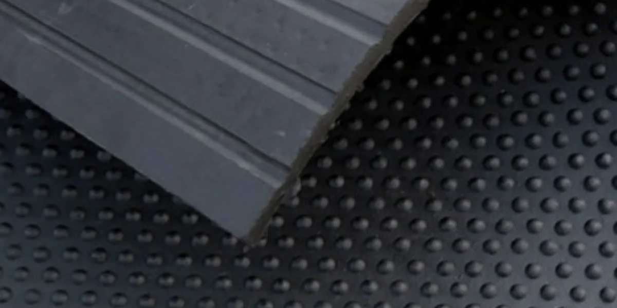 How to reduce the thickness error of fine ribbed rubber mat manufacturer