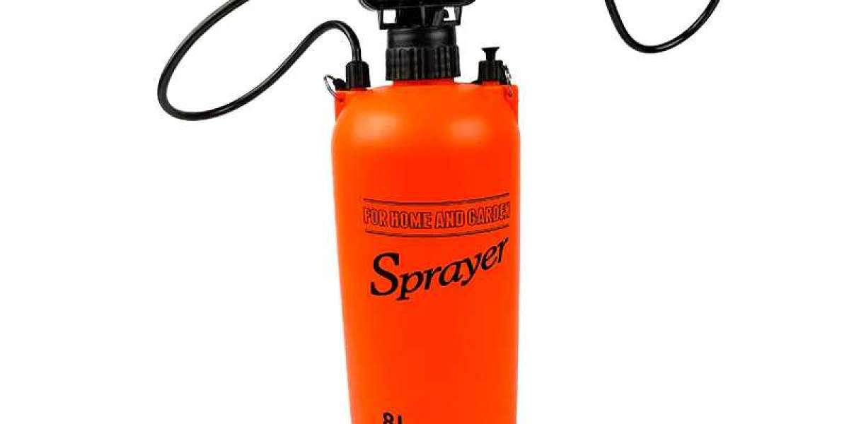 How to Choose the Best Garden Sprayer